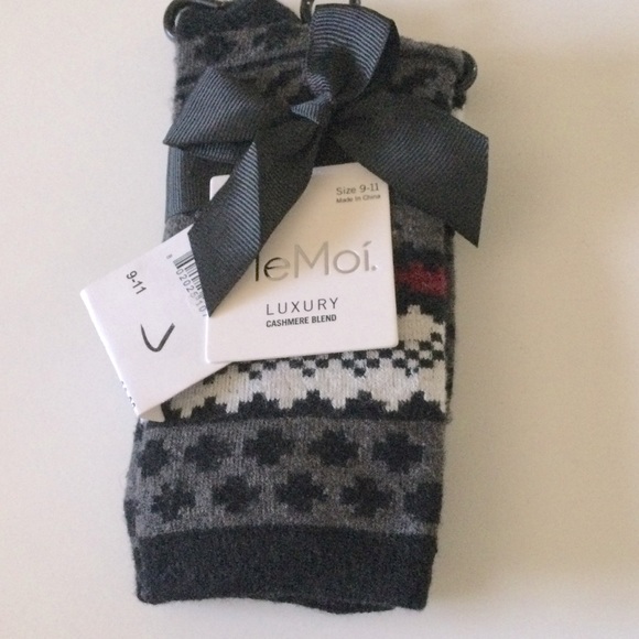 MEMOI WINTER FAIRISLE CASHMERE BLEND SOCKS BLACK GREY RED OS NWT - Picture 2 of 4